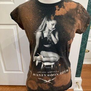 Ariana grande top merchant official custom splatter